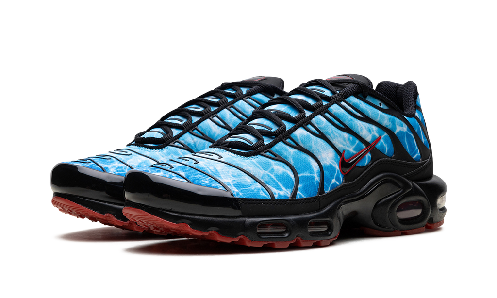 Air Max Plus "Shark Attack" HQ3824 001