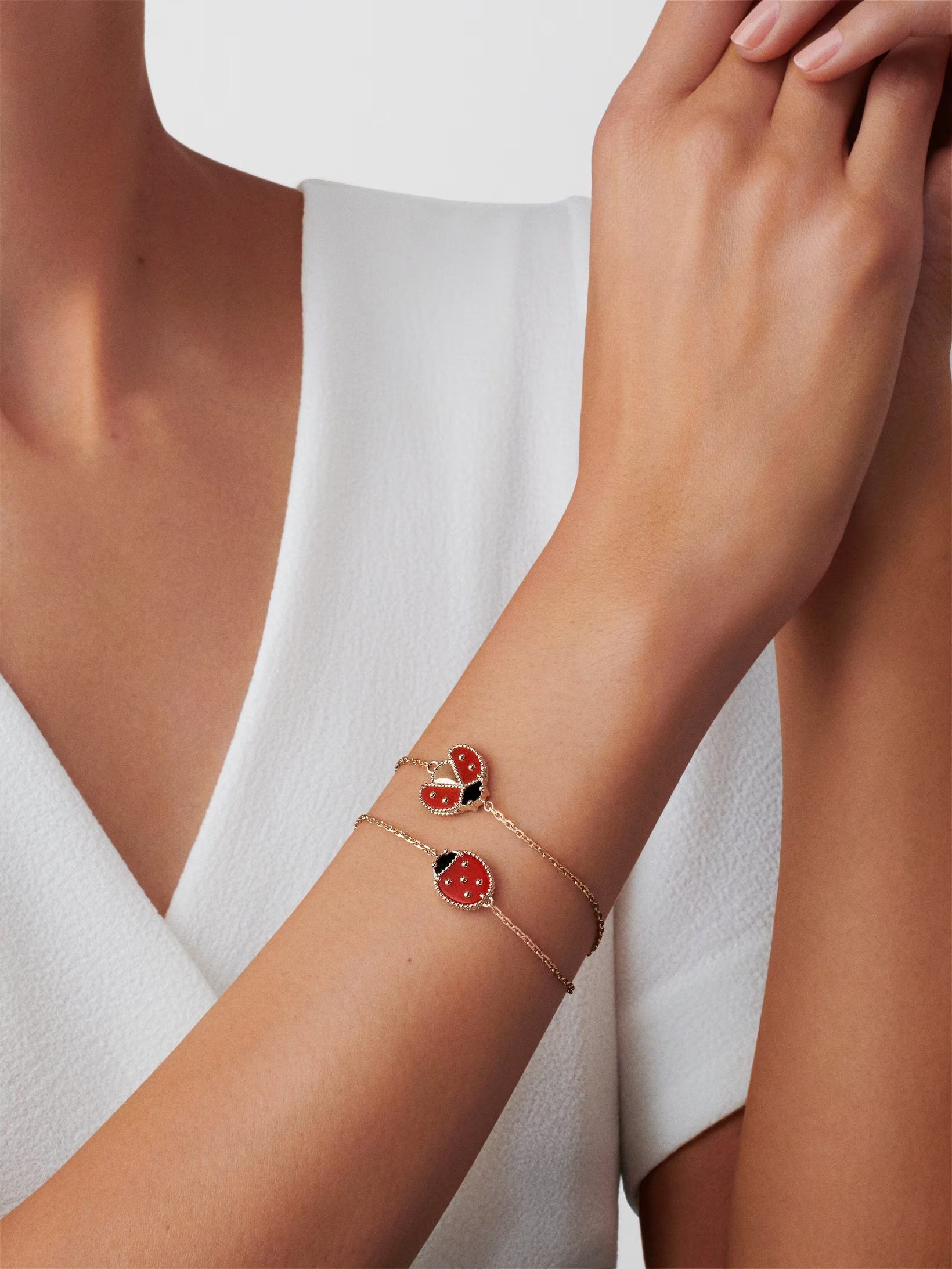 Lucky Spring bracelet, closed wings ladybug, onyx, carnelian