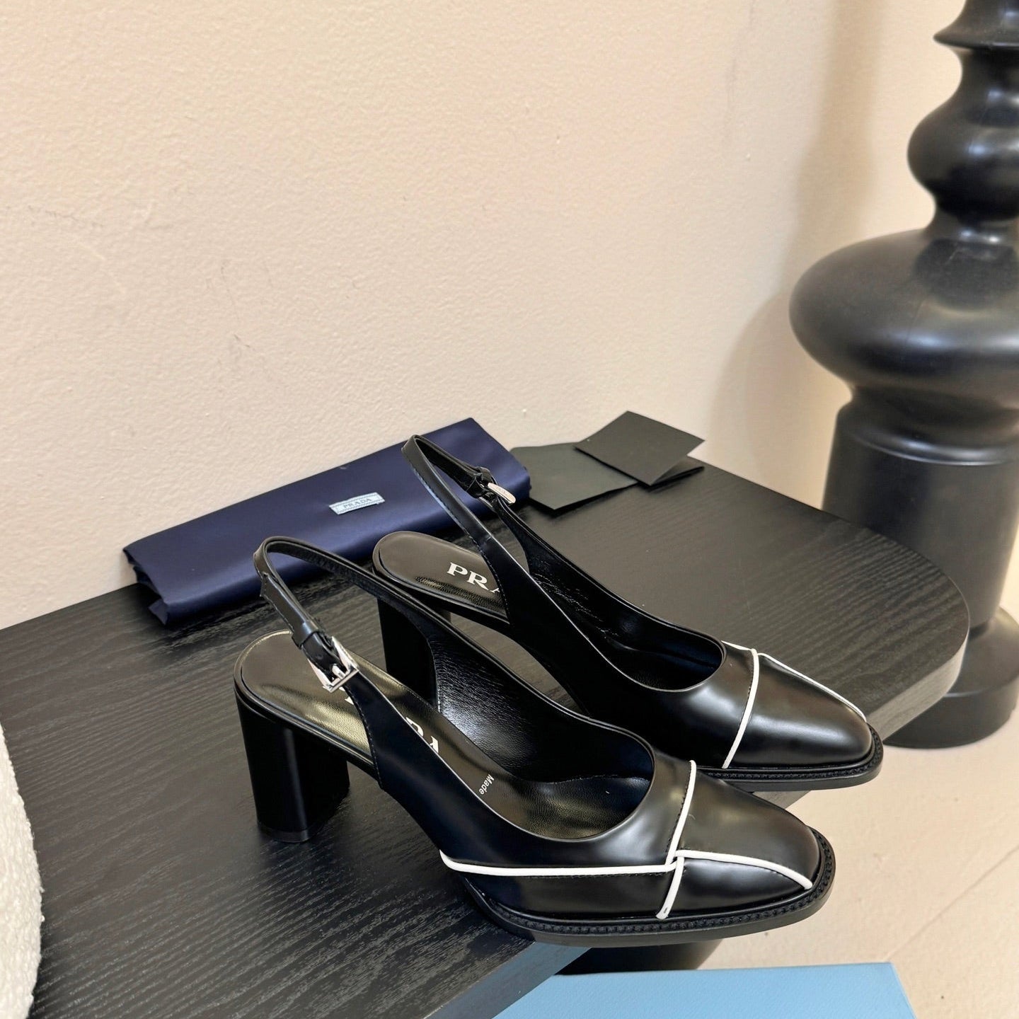 PRADA New Slingback Pumps Black in Goatskin 580377