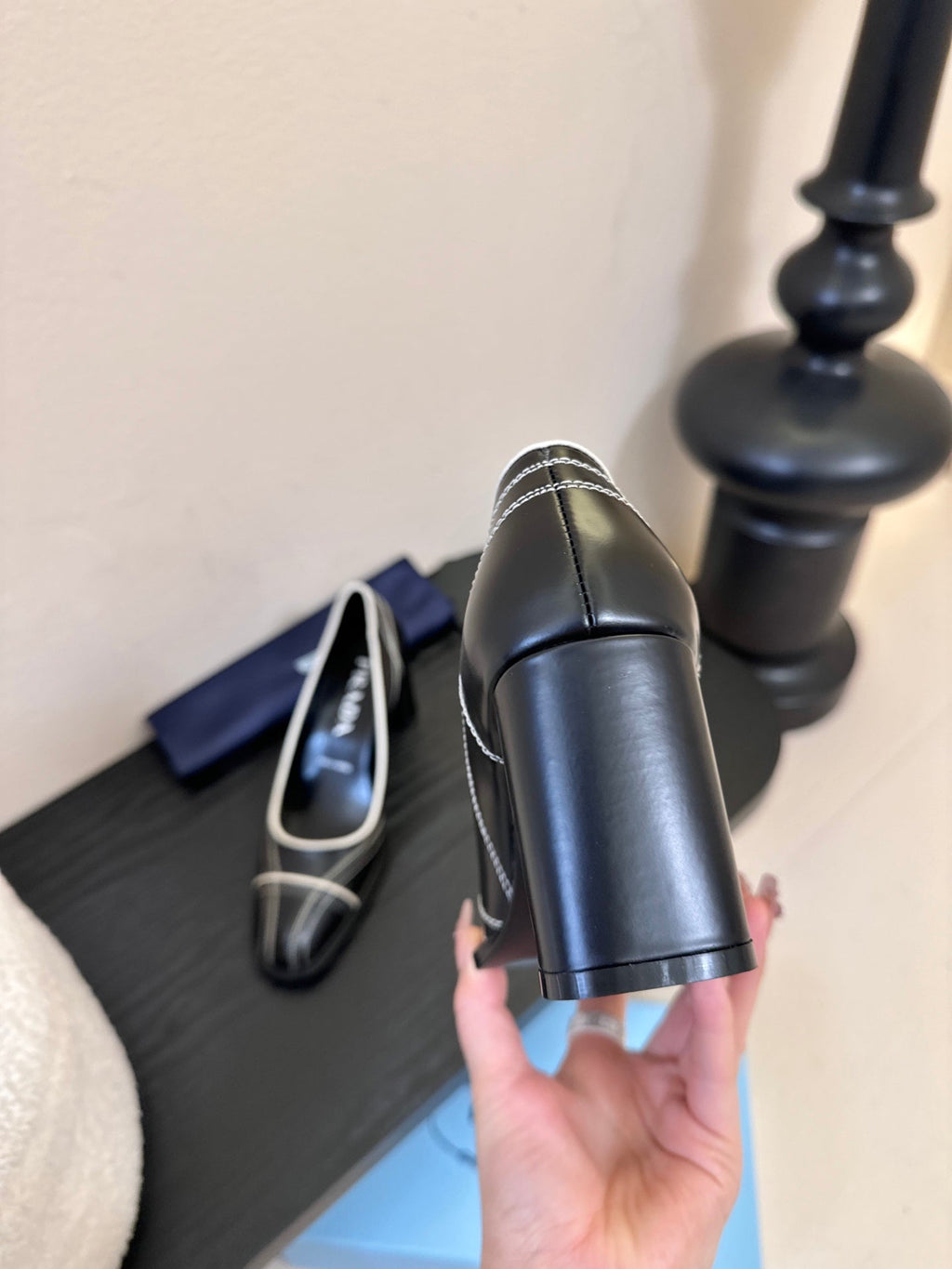 PRADA New Pumps Black in Goatskin 580375