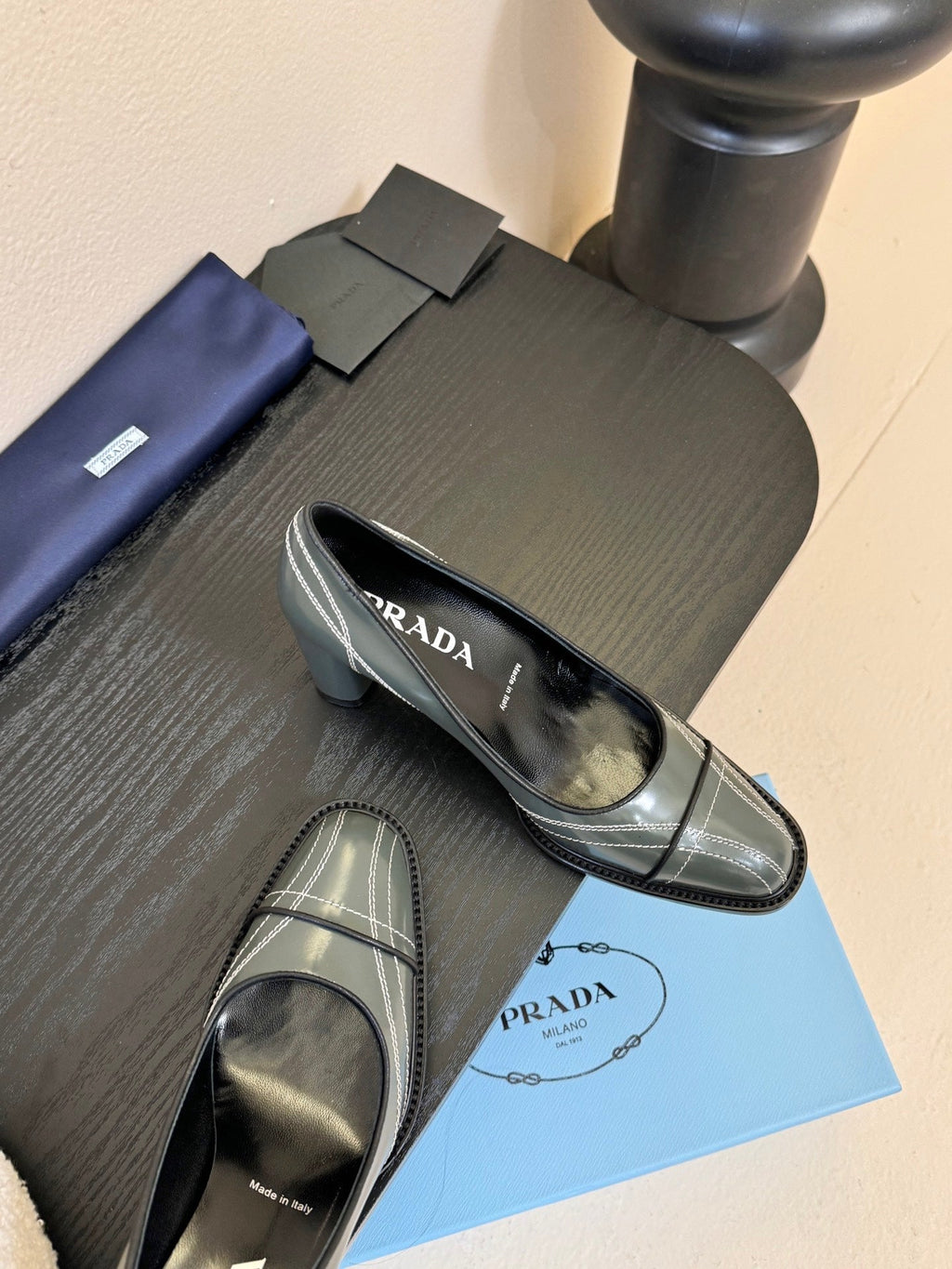 PRADA New Pumps Granite Gray in Goatskin 580374