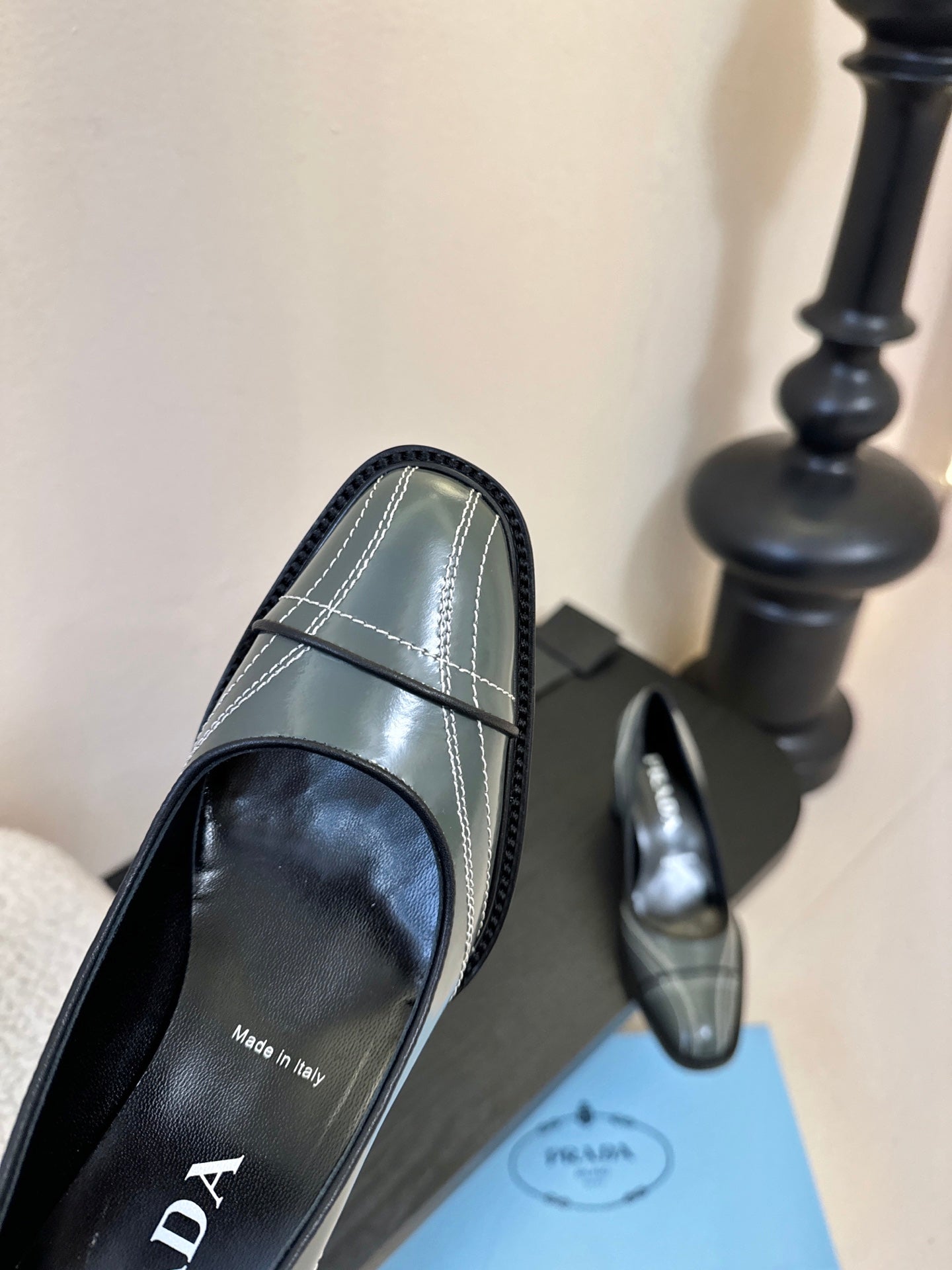 PRADA New Pumps Granite Gray in Goatskin 580374