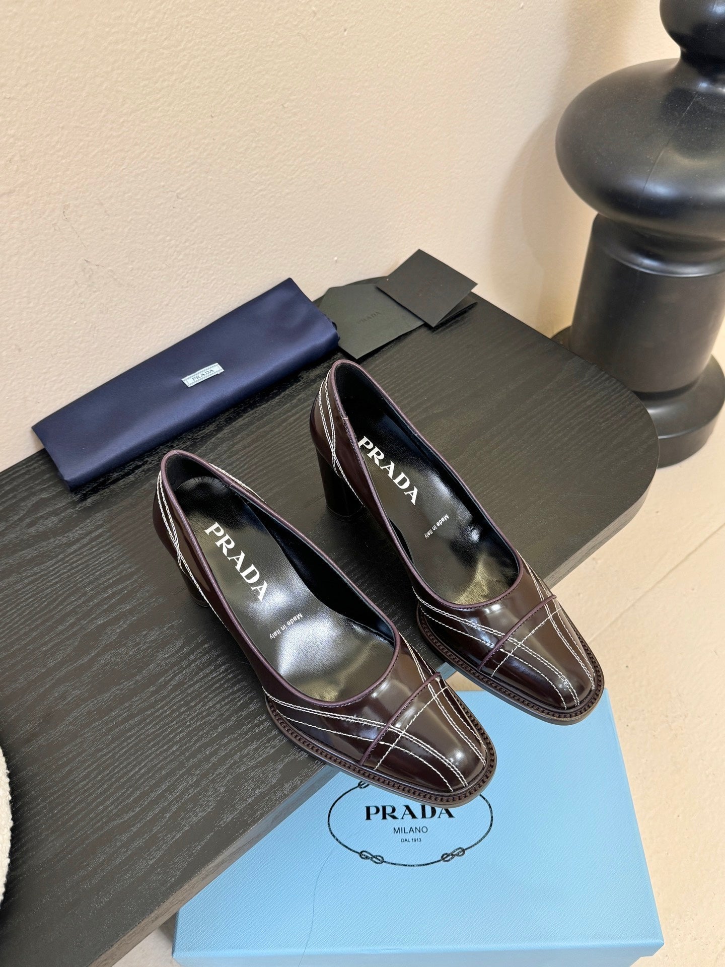 PRADA New Pumps Brown in Goatskin 580373