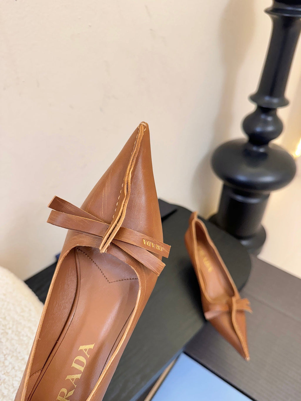PRADA 25ss New Pointed-Toe Slim Heels Brown in Cowhide 580361