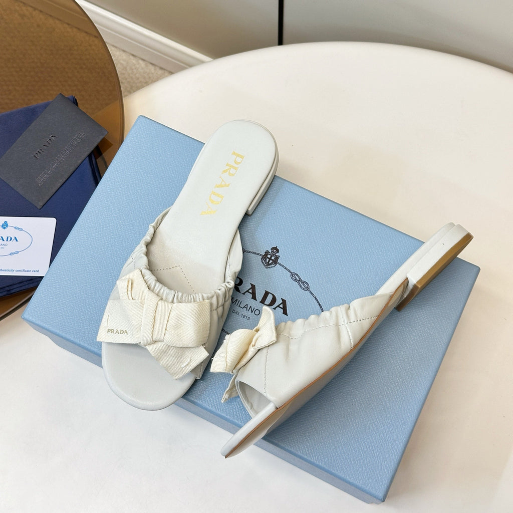 Pra Bow-Tie Stylish Flat Sandals White in Lambskin 771279