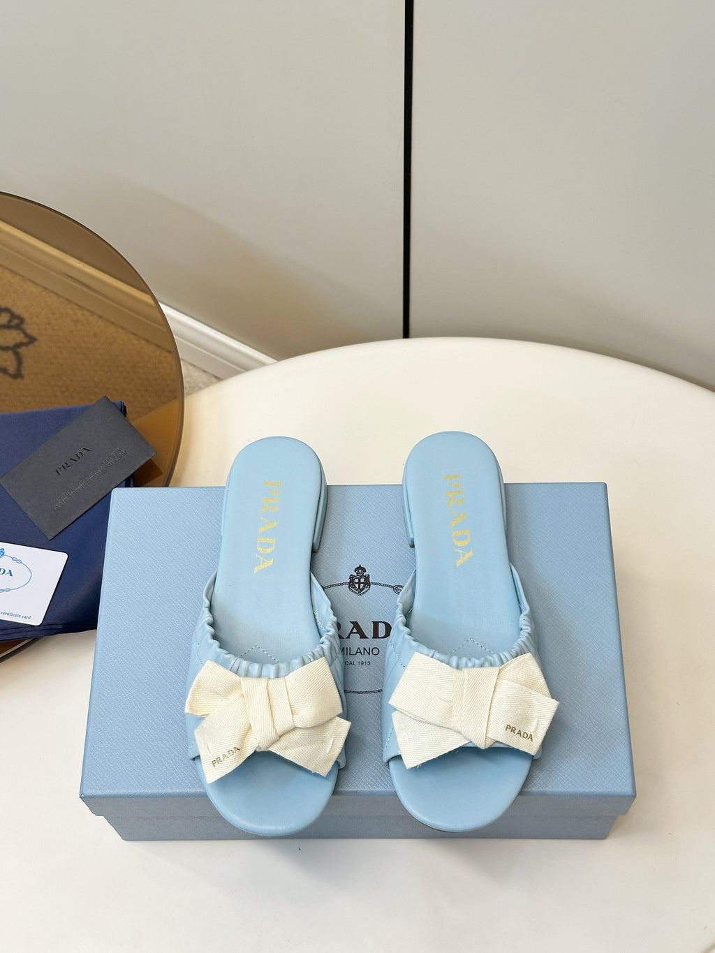 Pra Bow-Tie Stylish Flat Sandals Blue in Lambskin 771277