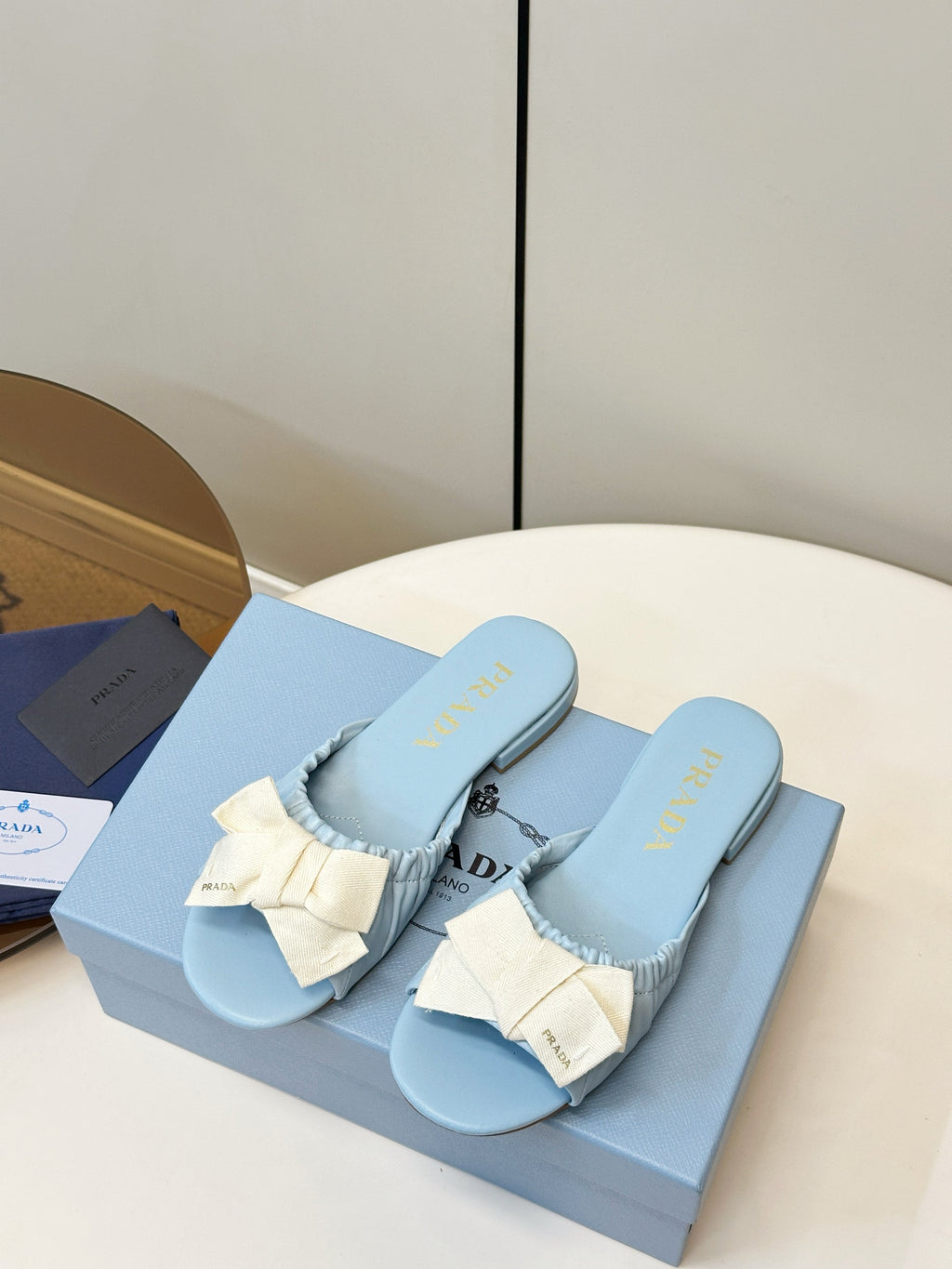 Pra Bow-Tie Stylish Flat Sandals Blue in Lambskin 771277