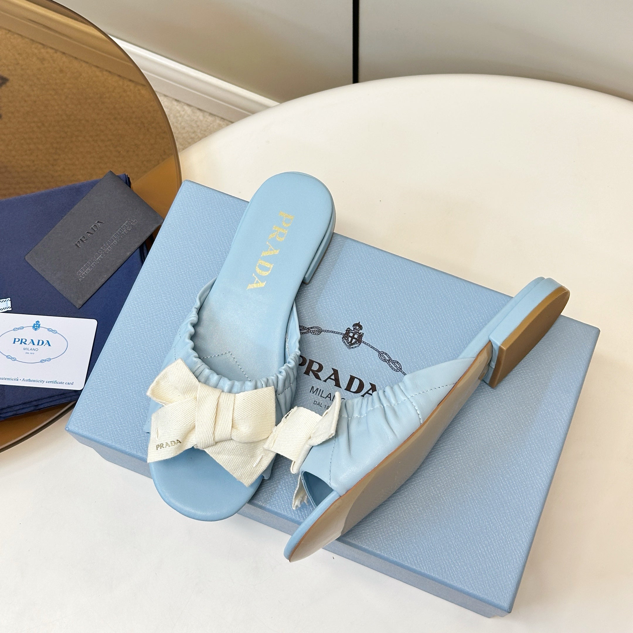 Pra Bow-Tie Stylish Flat Sandals Blue in Lambskin 771277