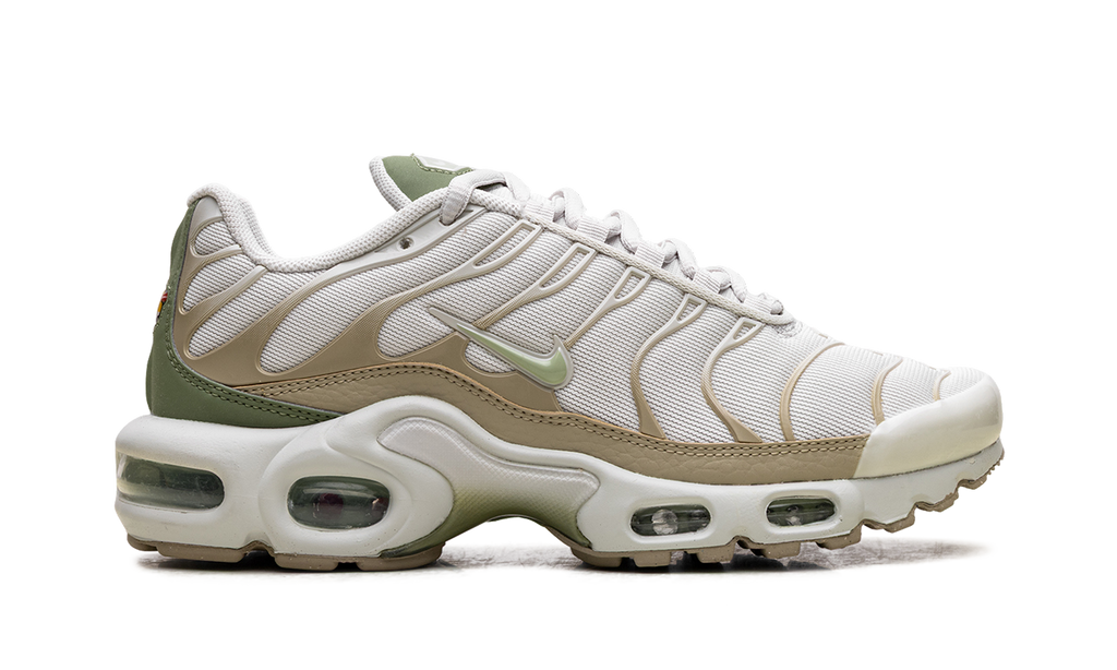 Air Max Plus WMNS "Light Bone / Honeydew / Alligator" DX8954 001