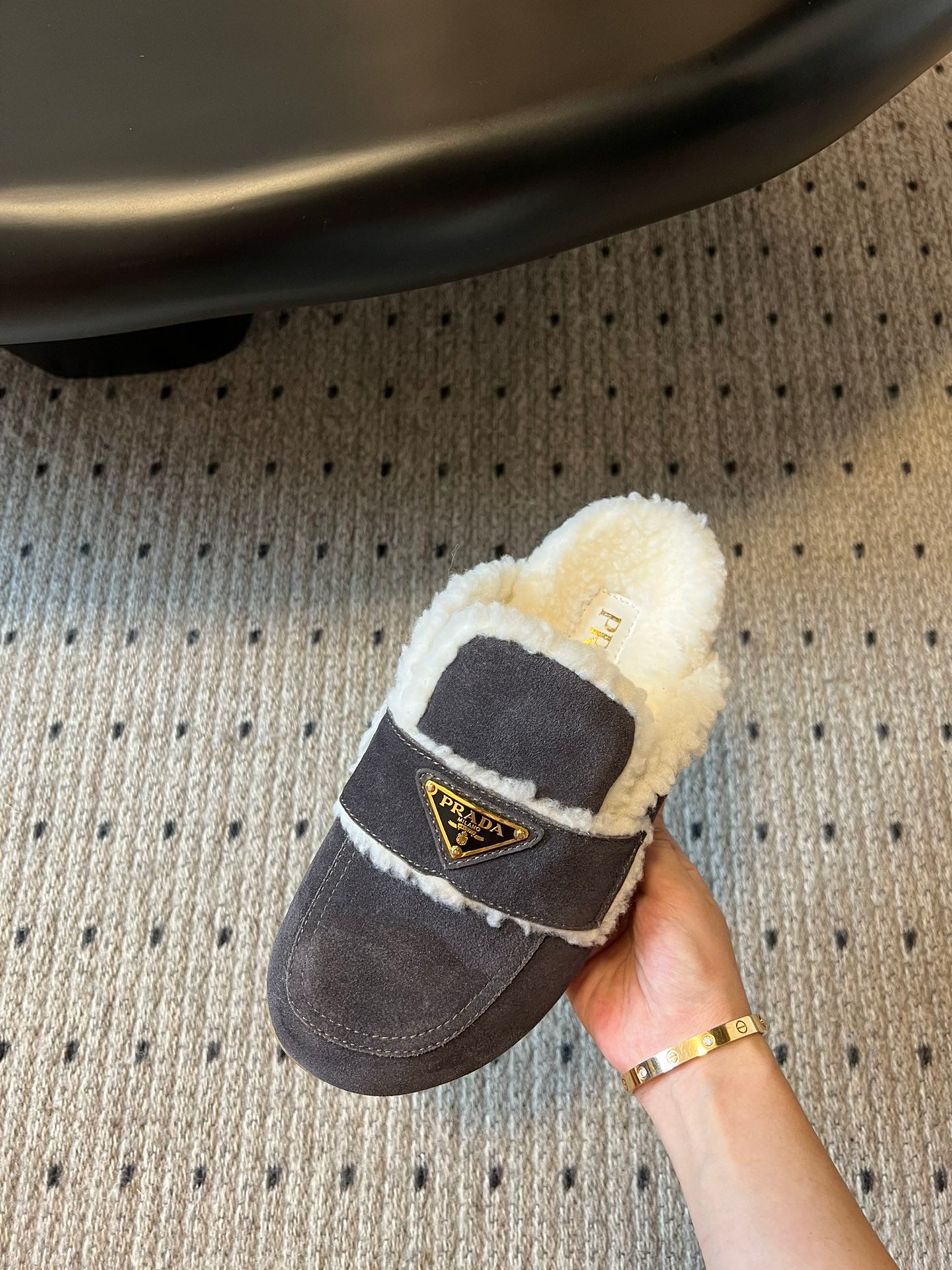 Pra Slippers Muted Gray Suede & Shearling 478564