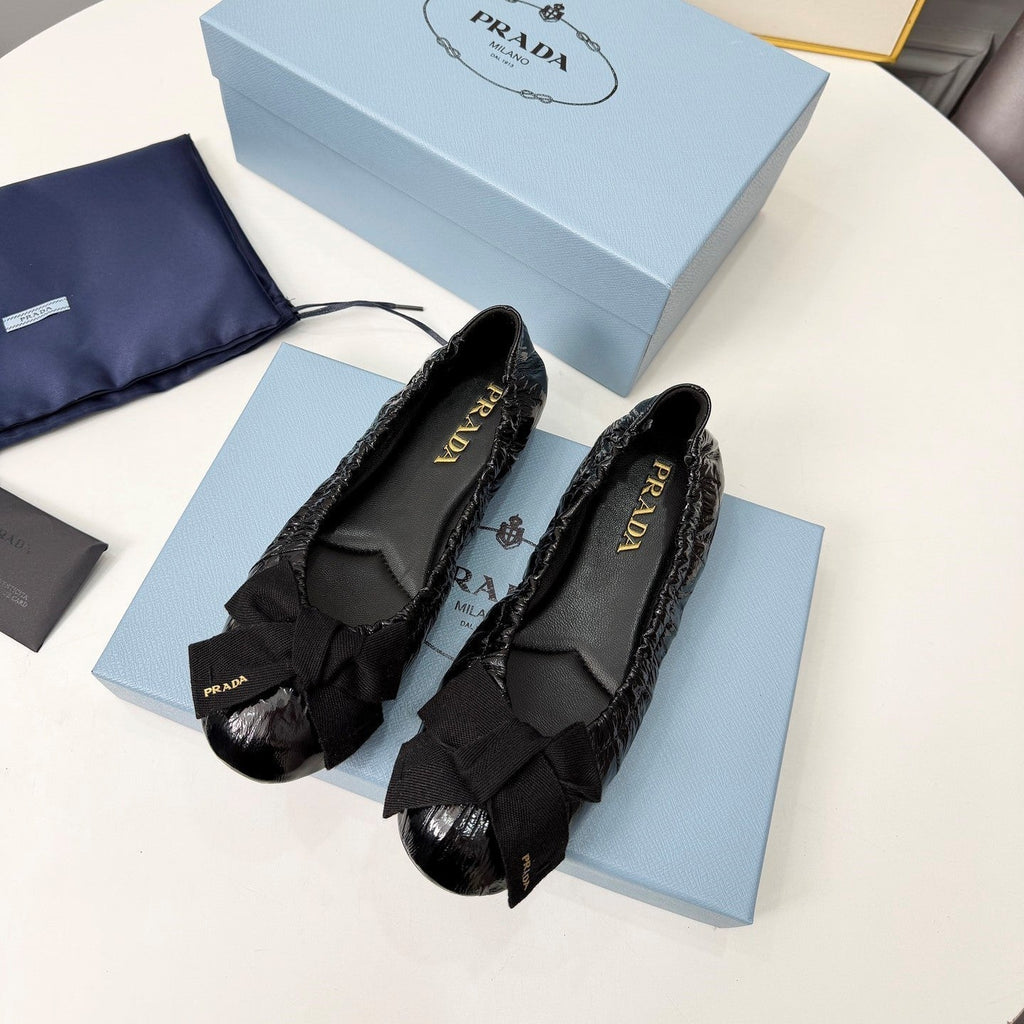 Prada 26s Bow Ballet Flats Black Glossy Leather 624083