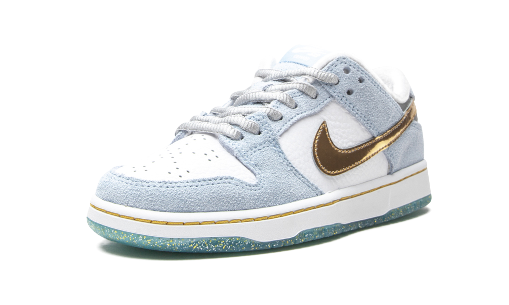 SB Dunk Low PS "Sean Cliver - Holiday Special" DJ2519 400