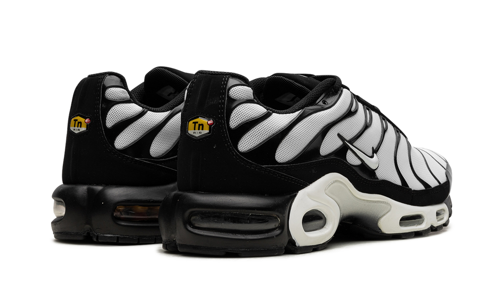 Air Max Plus "Oreo" 852630 032