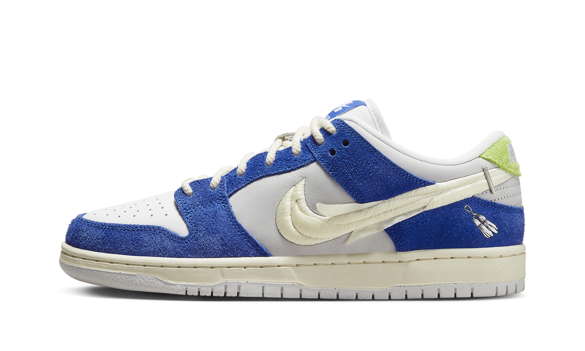 SB Dunk Low "Fly Streetwear - Gardenia" DQ5130 400