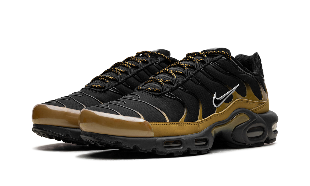AIR MAX PLUS "Black" FB9722-700