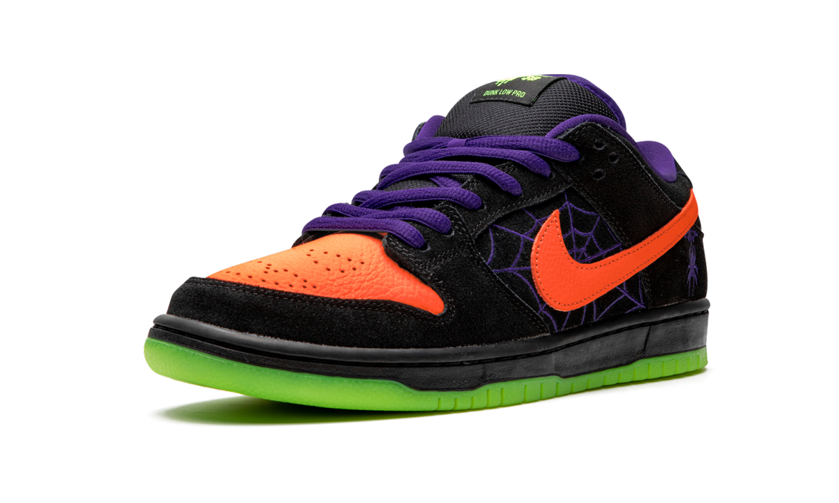 SB Dunk Low "Night of Mischief" BQ6817 006