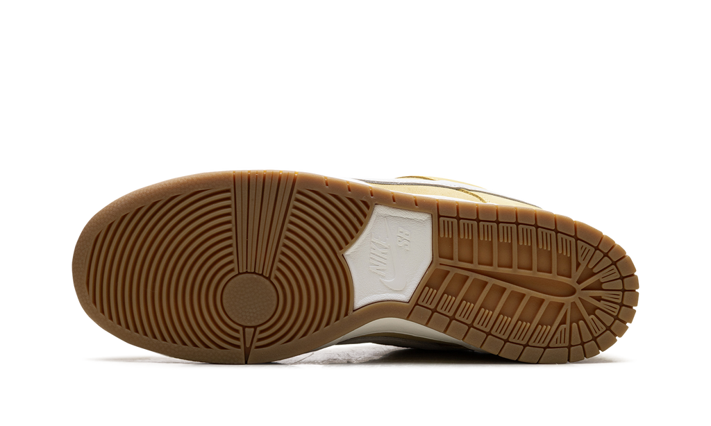 SB Dunk Low "Saturn Gold" FJ1674 700