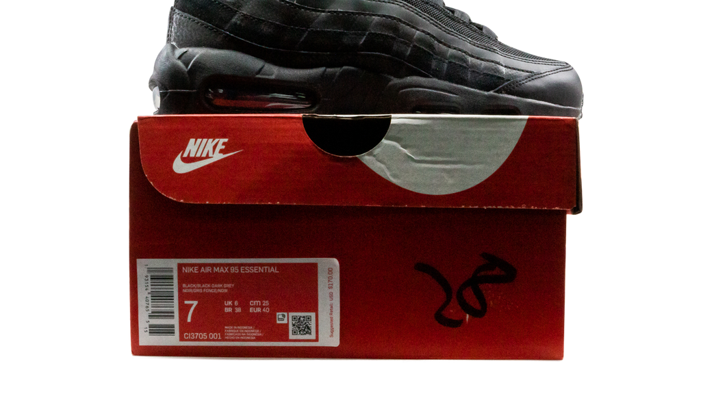 Air Max 95 Essential "Triple Black" CI3705 001