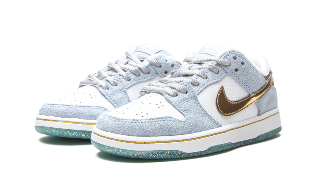 SB Dunk Low PS "Sean Cliver - Holiday Special" DJ2519 400