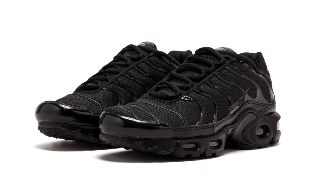 Air Max Plus "Triple Black" 604133 050