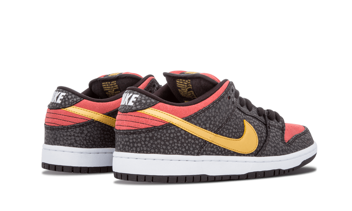 SB Dunk Low Premium QS "Walk Of Fame" 504750 076
