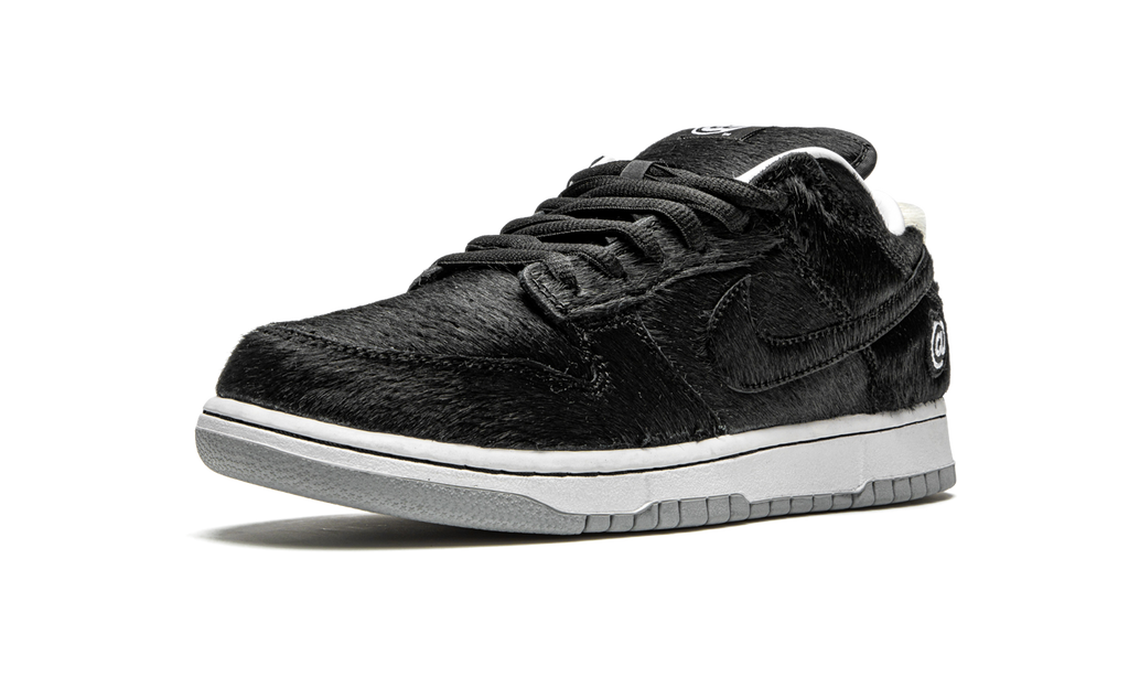 SB Dunk Low "Medicom Toy - BE@RBRICK" CZ5127 001