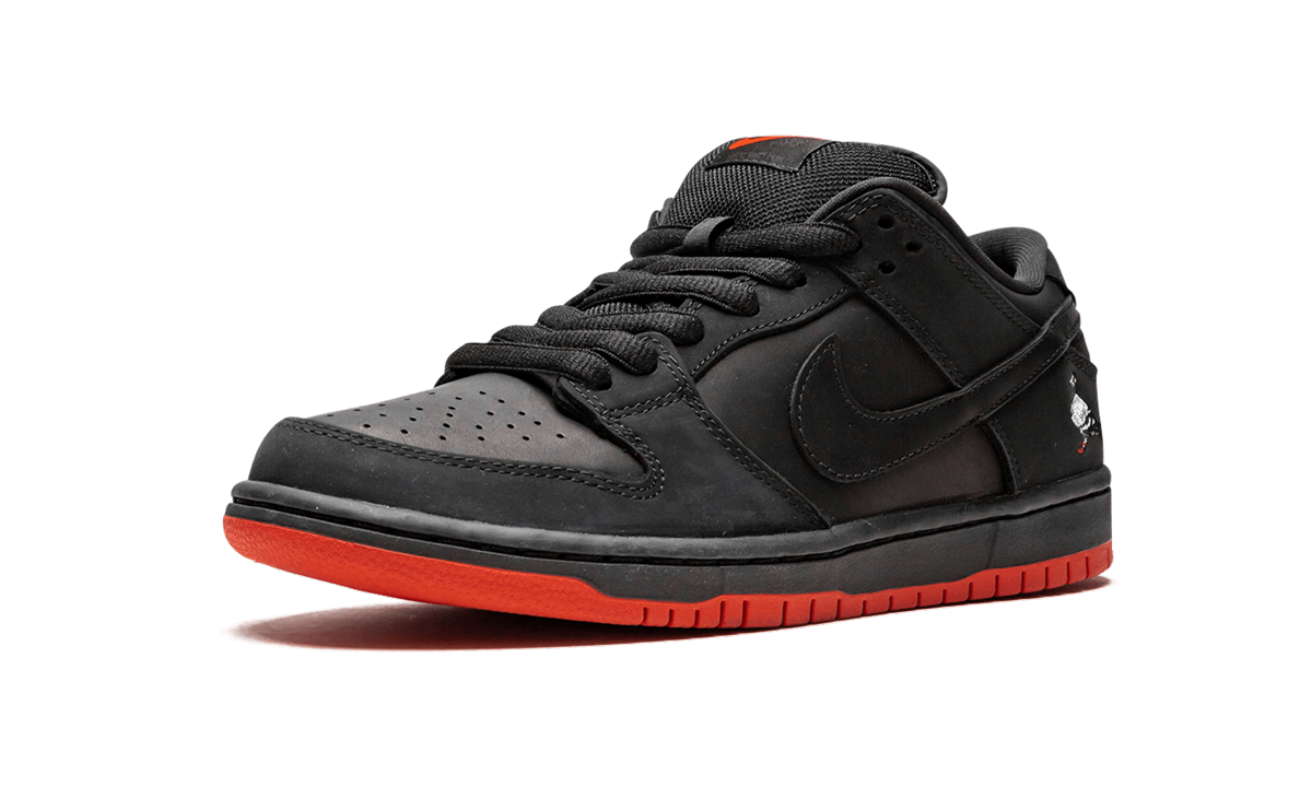 SB Dunk Low TRD QS "Black Pigeon" 883232 008
