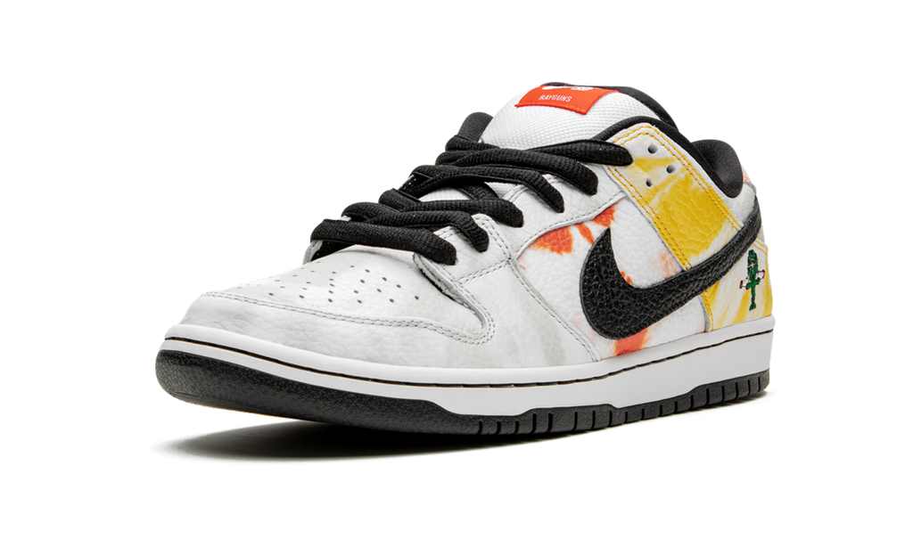 SB Dunk Low "Tie-Dye Rayguns 2019 - White" BQ6832 101