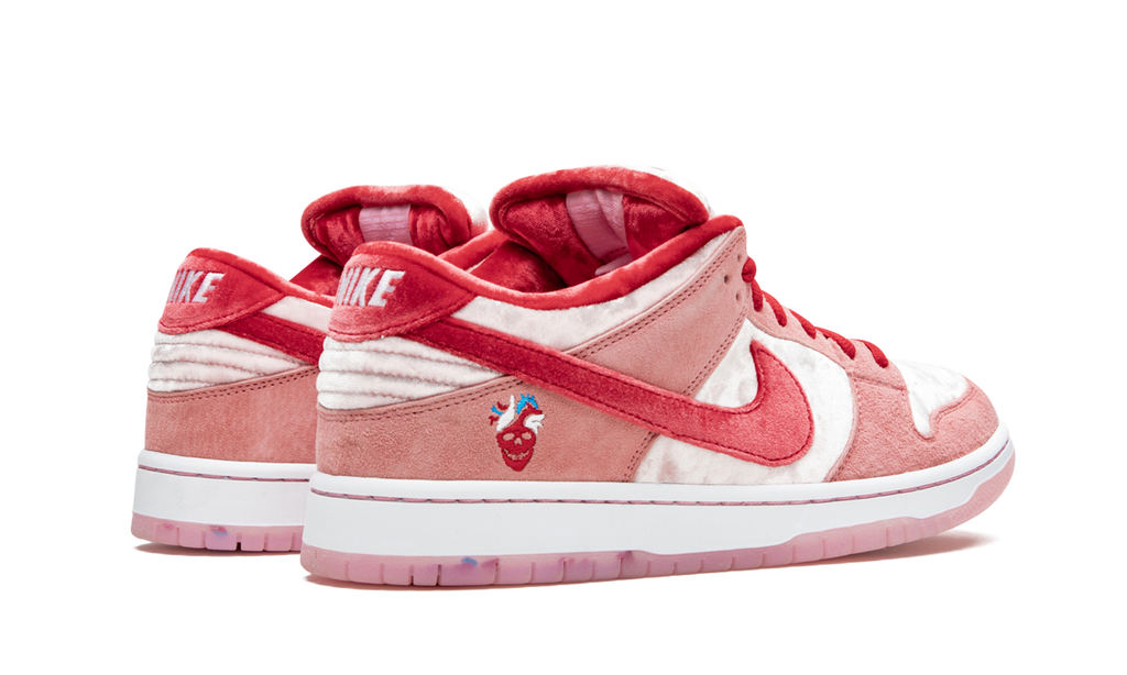 SB Dunk Low Pro "StrangeLove" CT2552 800