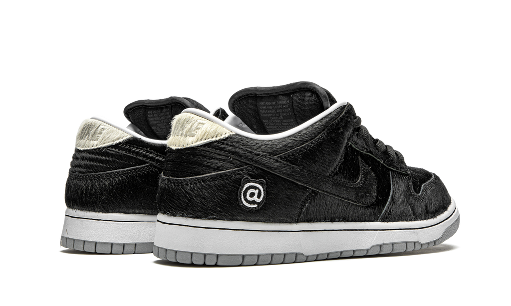 SB Dunk Low "Medicom Toy - BE@RBRICK" CZ5127 001