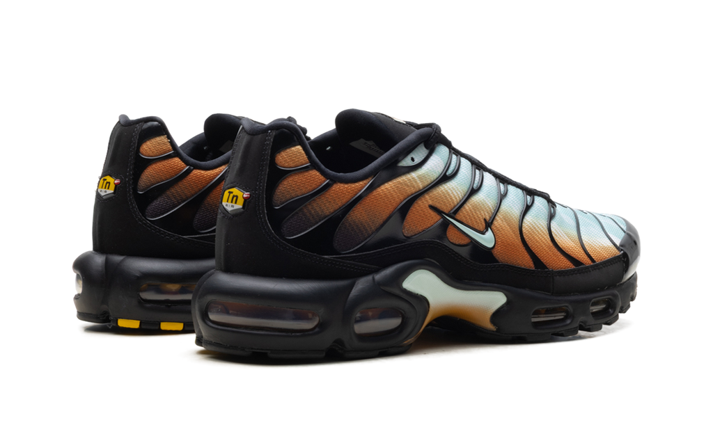 Air Max Plus OG Premium "Desert Monarch" IQ0168 900