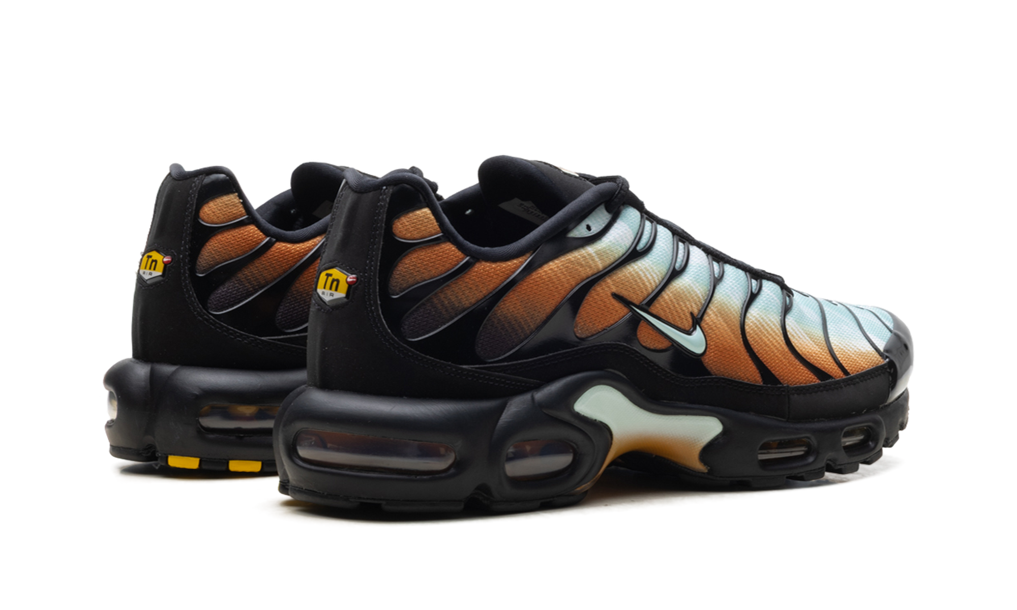 Air Max Plus OG Premium "Desert Monarch" IQ0168 900