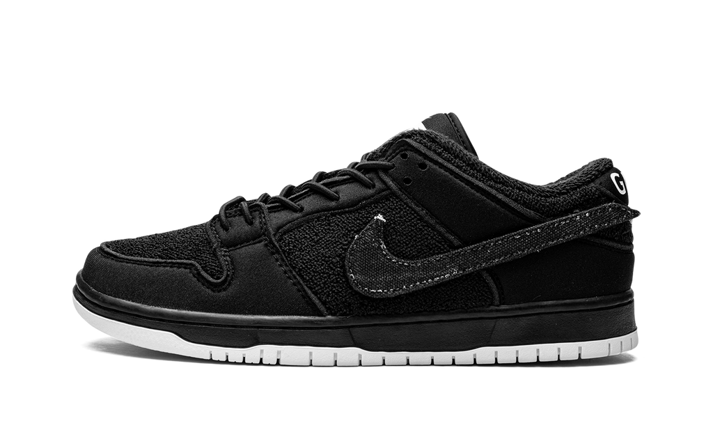 SB Dunk Low "Gnarhunters" DH7756 010