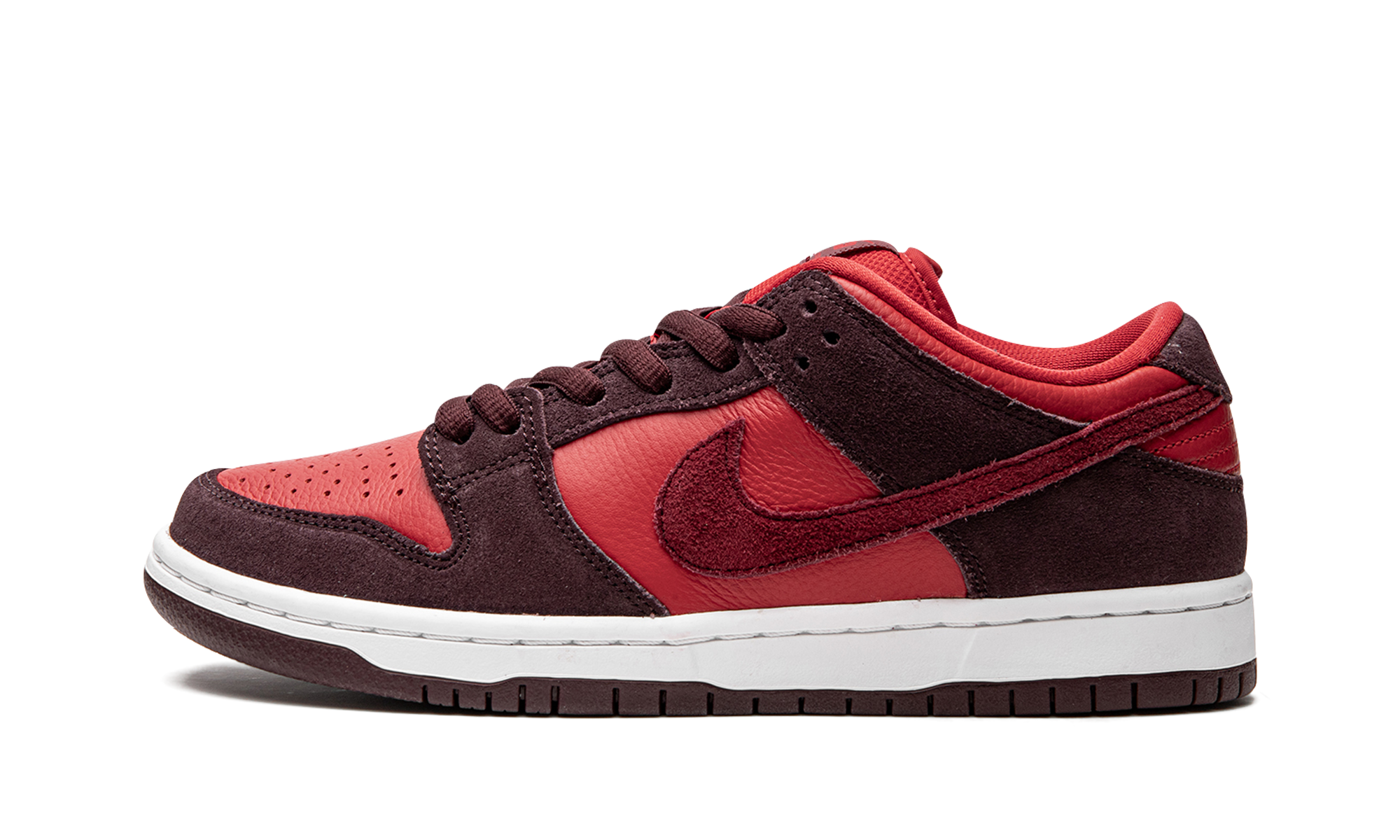 SB Dunk Low "Cherry" DM0807 600
