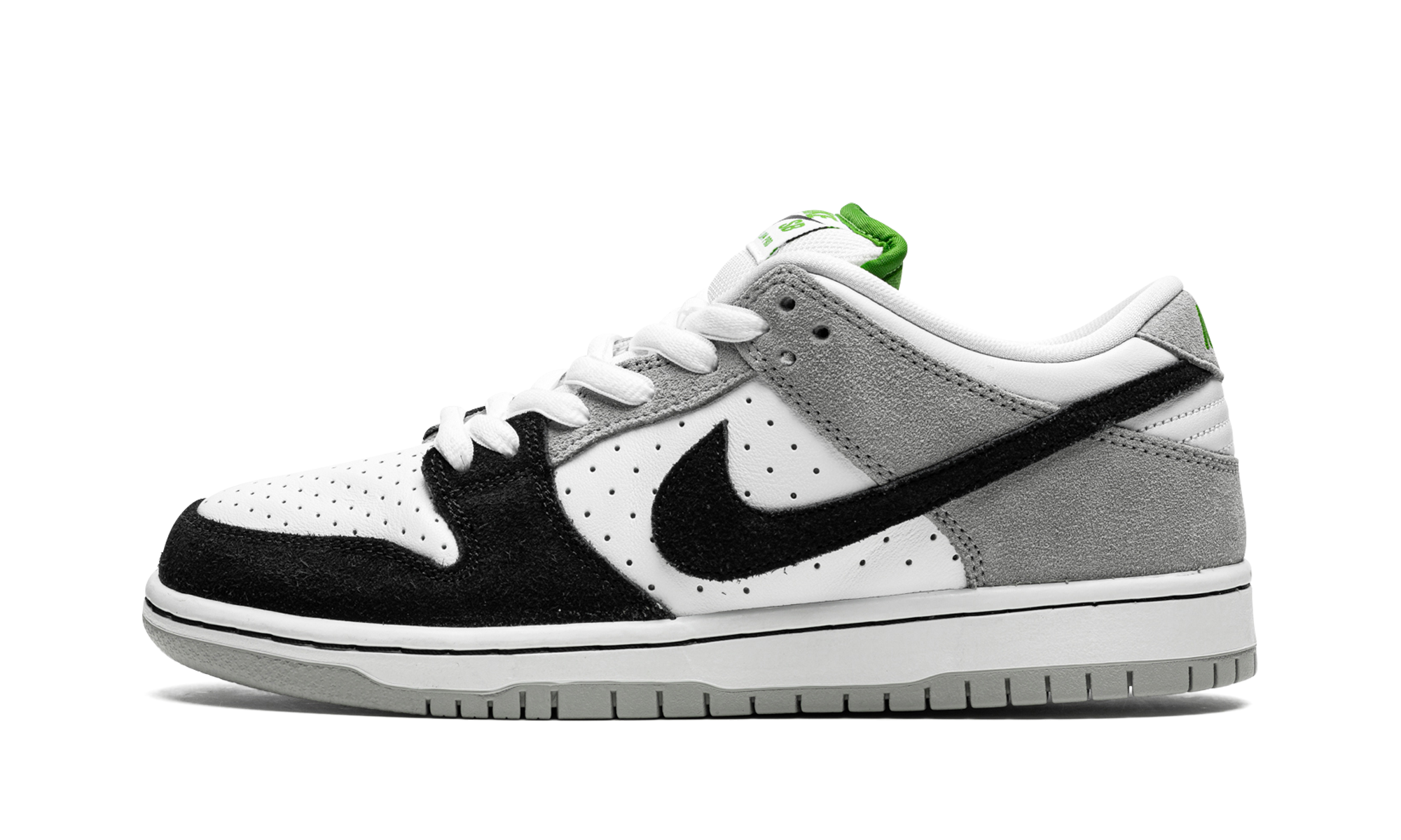 SB Dunk Low Pro "Chlorophyll" BQ6817 011