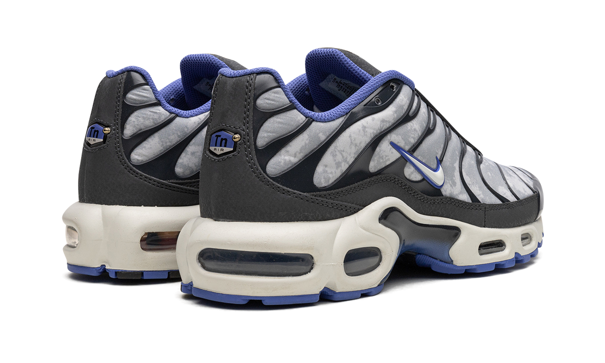 Air Max Plus SE "Social F.C." DQ3981 001
