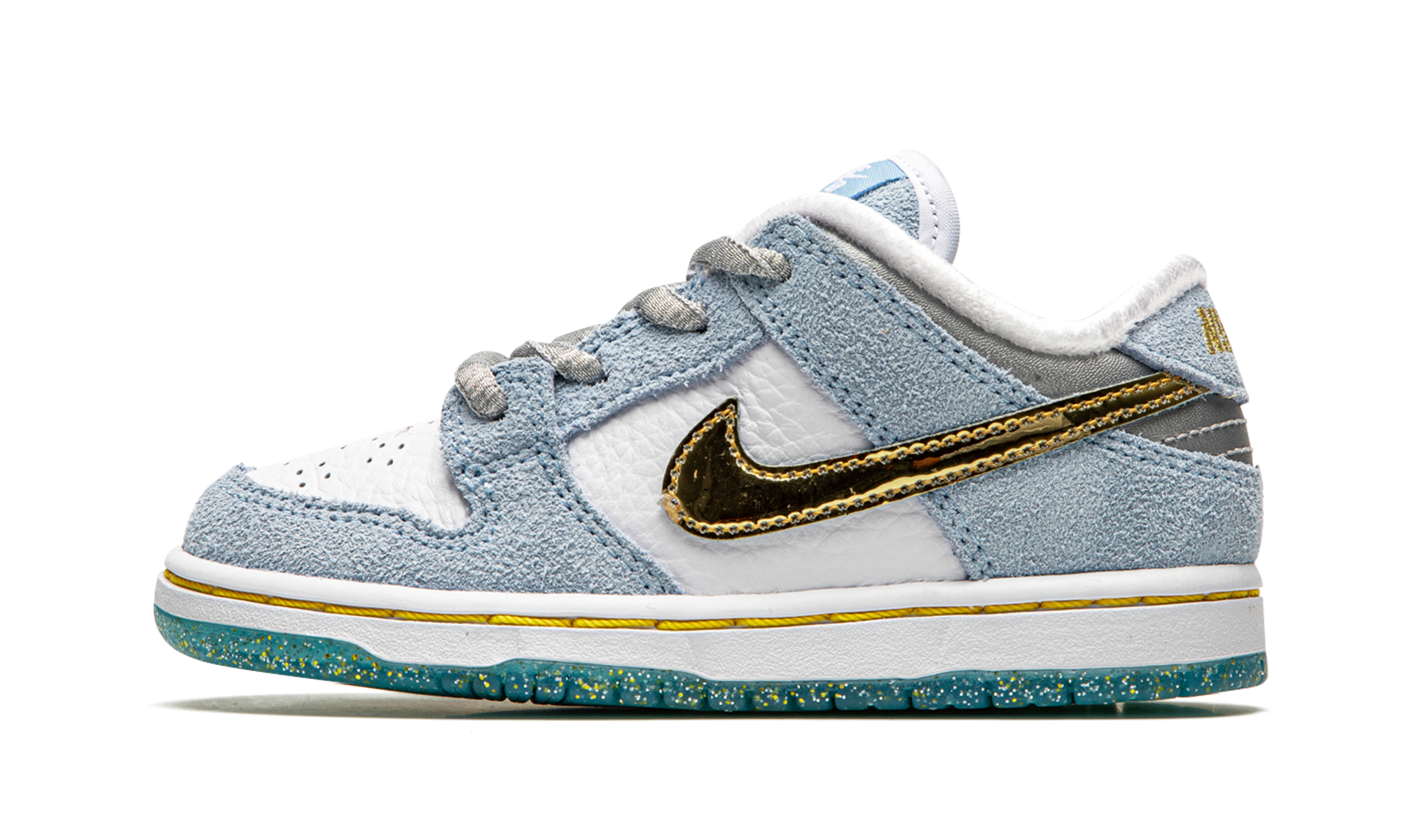 SB Dunk Low Pro QS (TD) "Sean Cliver - Holiday Special" DJ2520 400