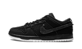SB Dunk Low "Gnarhunters" DH7756 010