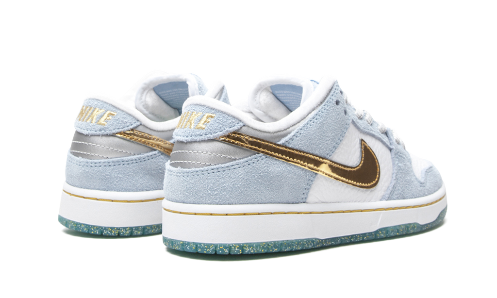 SB Dunk Low PS "Sean Cliver - Holiday Special" DJ2519 400