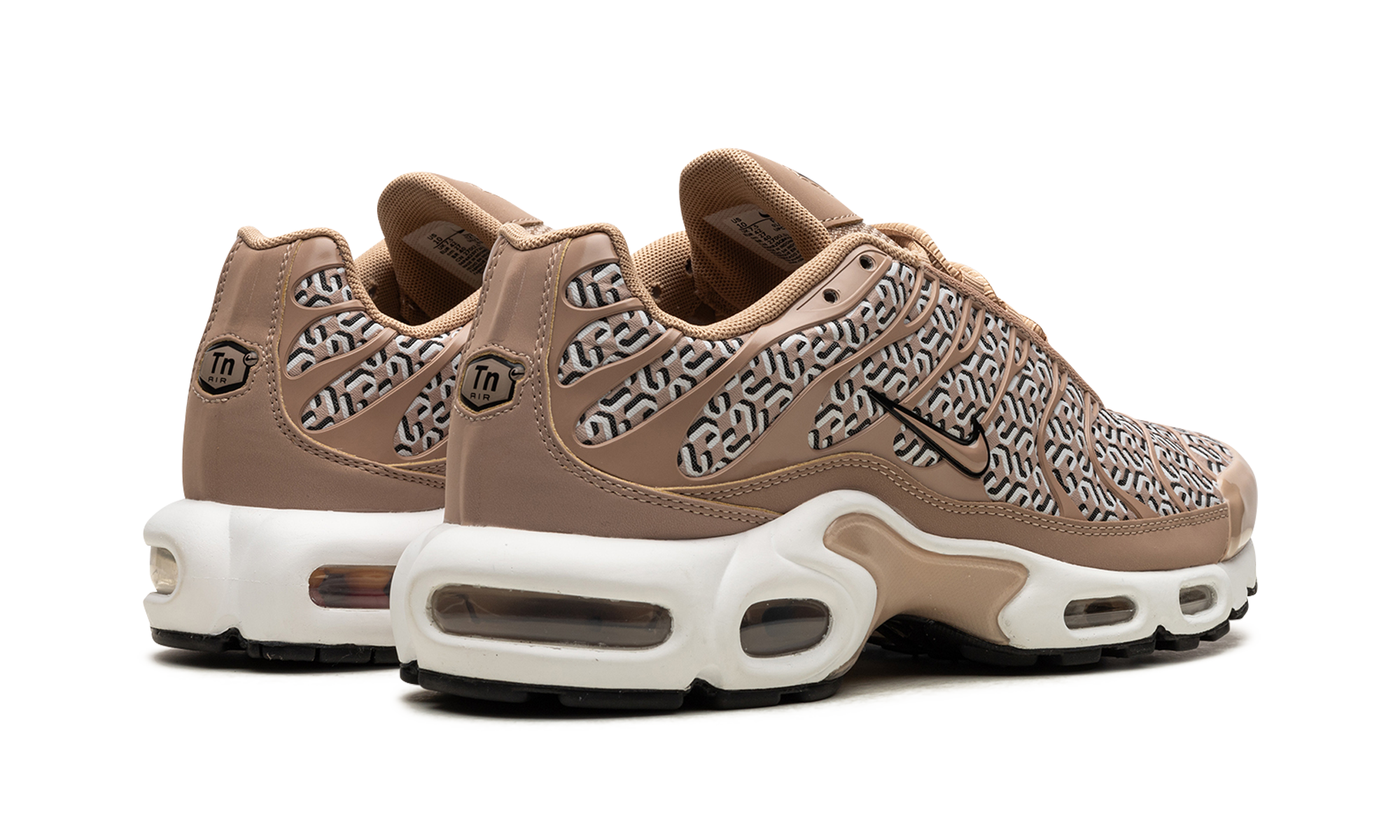AIR MAX PLUS WMNS "United In Victory" FB2557 200