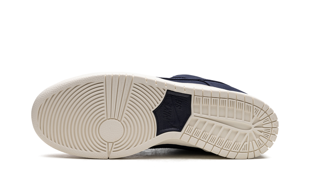 SB Dunk Low "Midnight Navy/Desert Ochre" DX6775 400