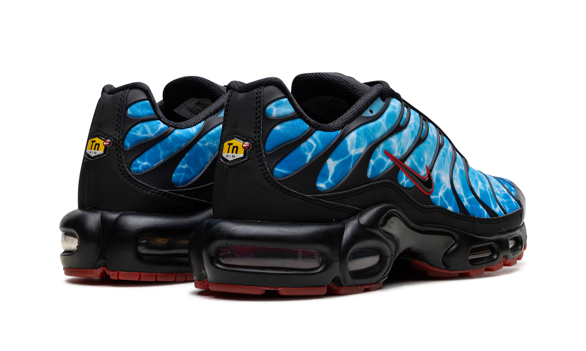 Air Max Plus "Shark Attack" HQ3824 001
