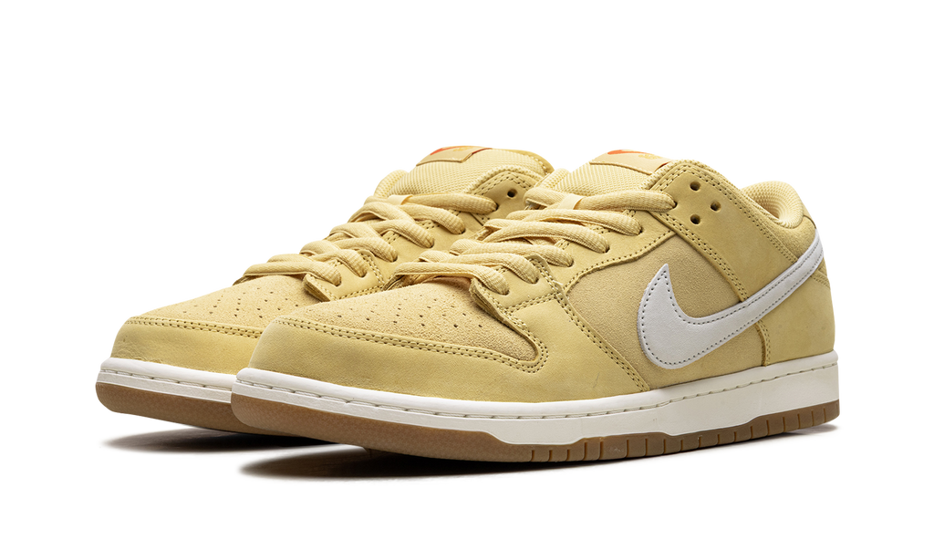 SB Dunk Low "Saturn Gold" FJ1674 700