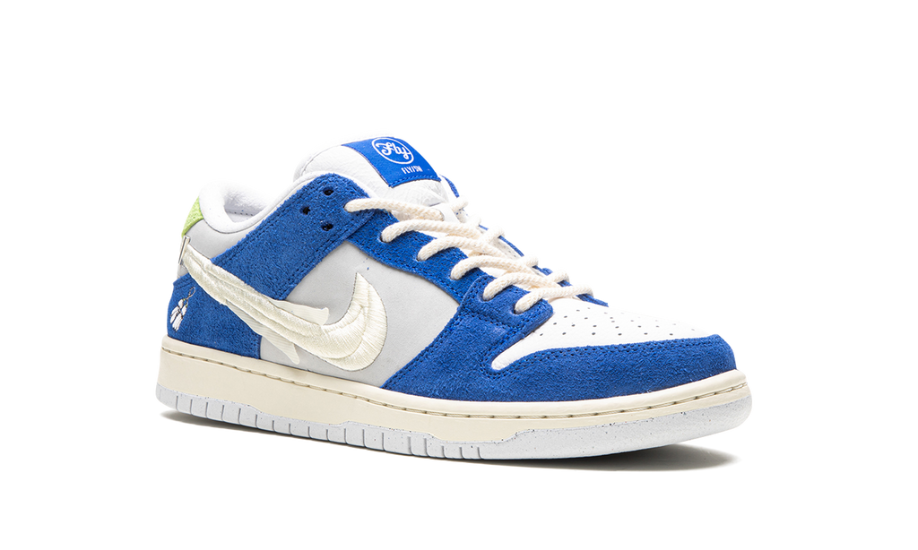 SB Dunk Low "Fly Streetwear - Gardenia" DQ5130 400
