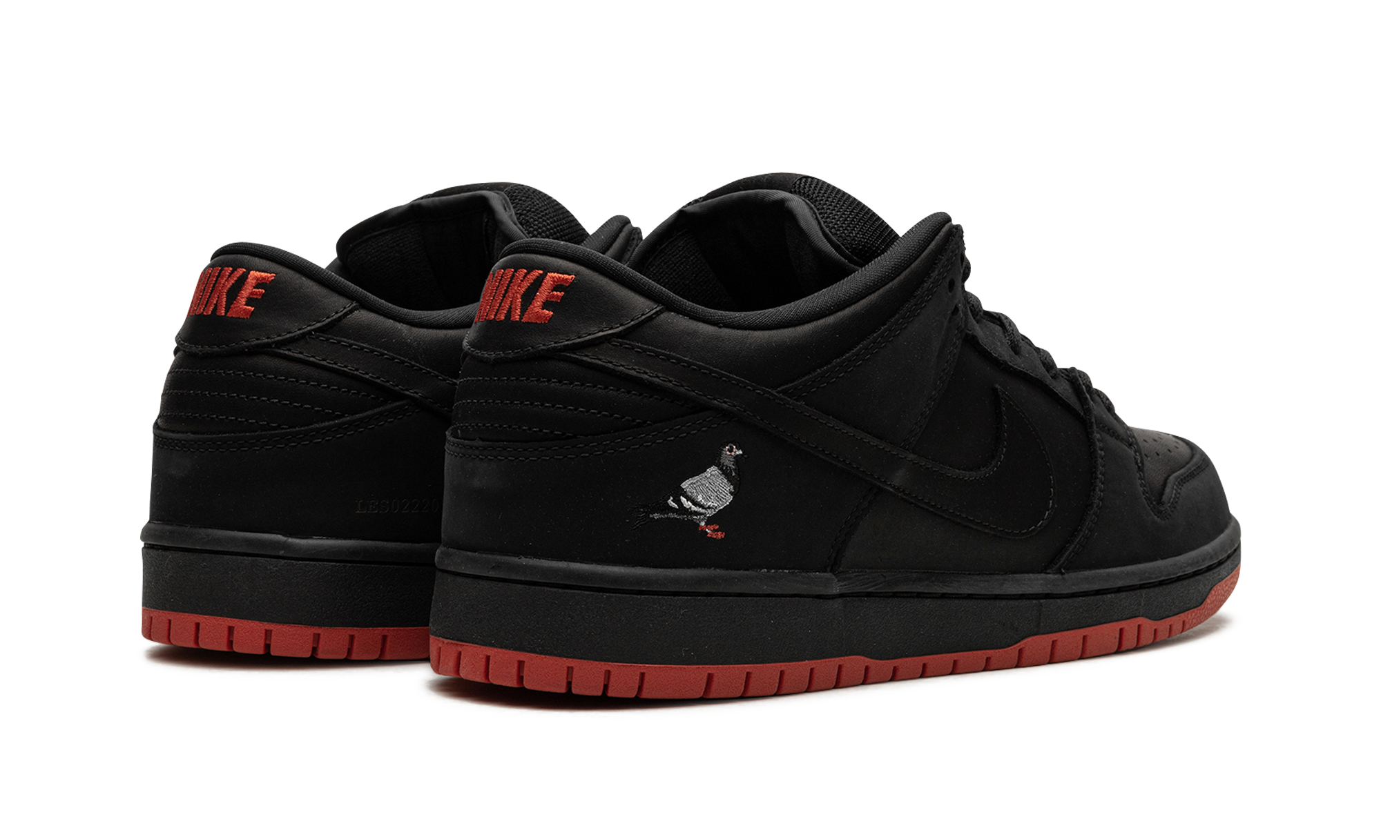 SB Dunk Low TRD QS "Black Pigeon" 883232 008