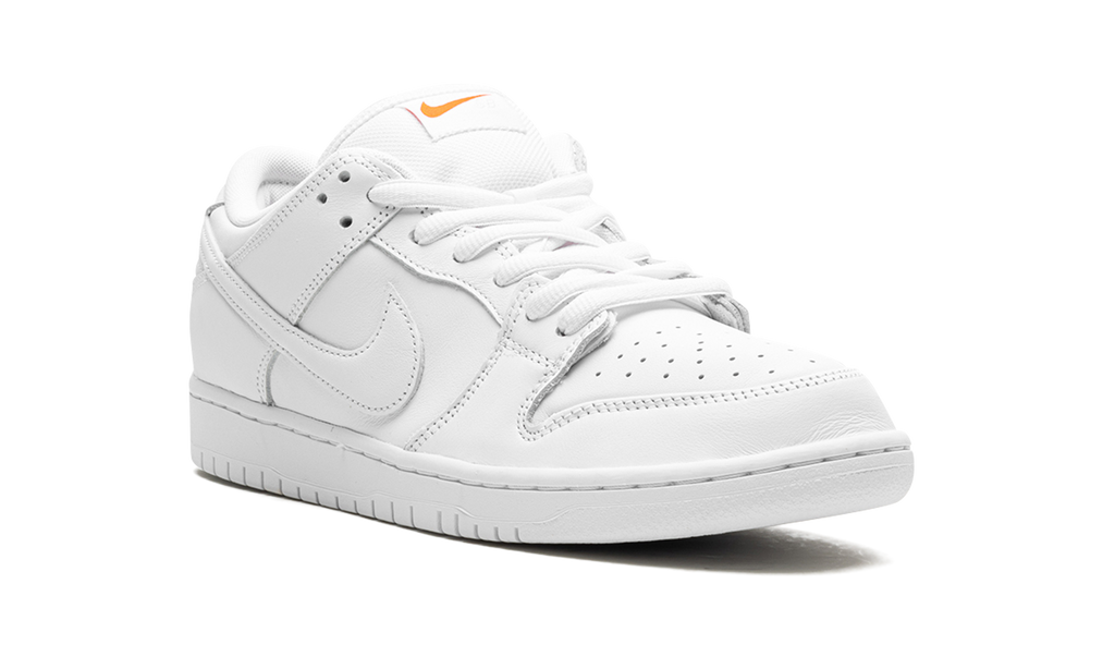 SB Dunk Low Pro "Triple White" FJ1674 100