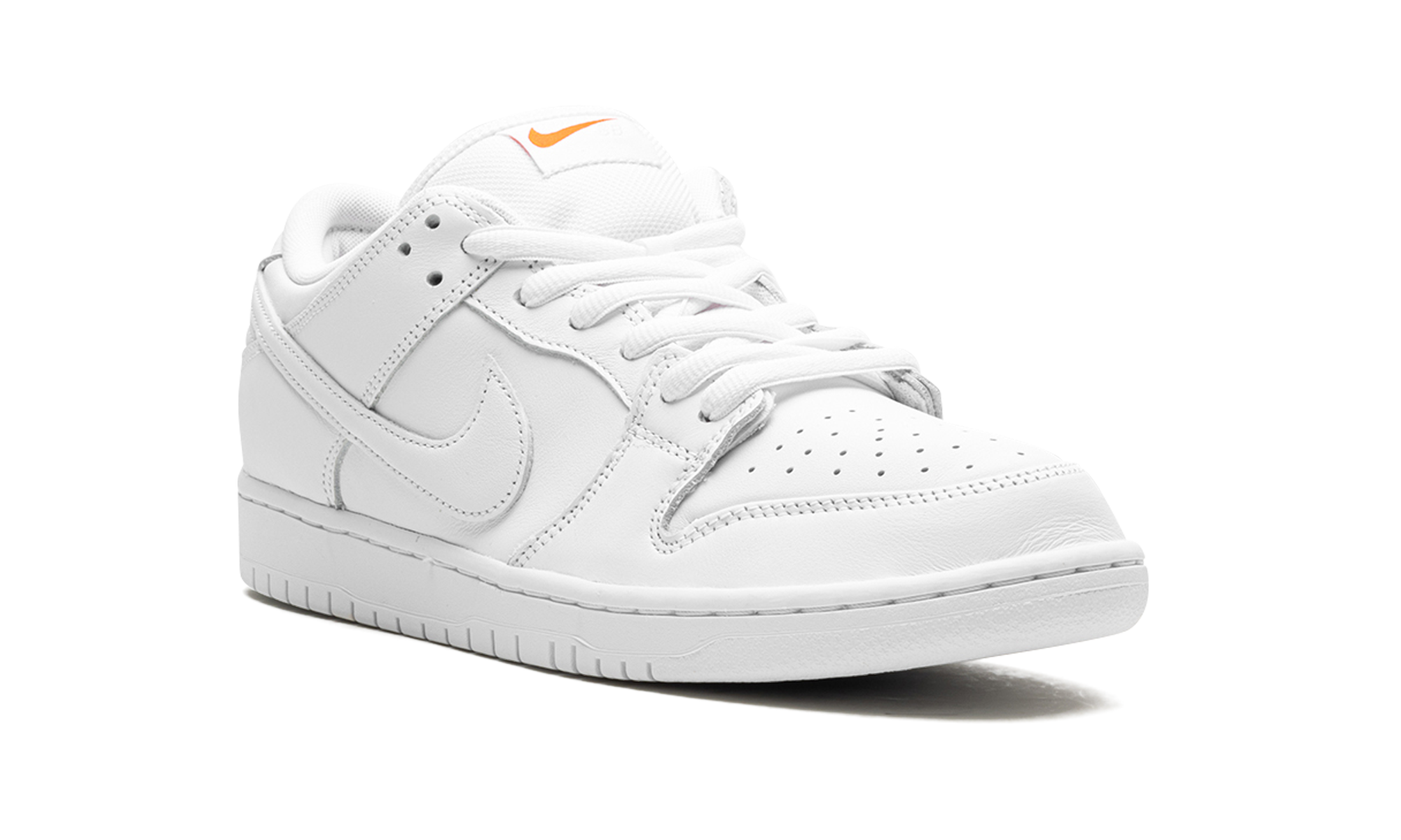 SB Dunk Low Pro "Triple White" FJ1674 100