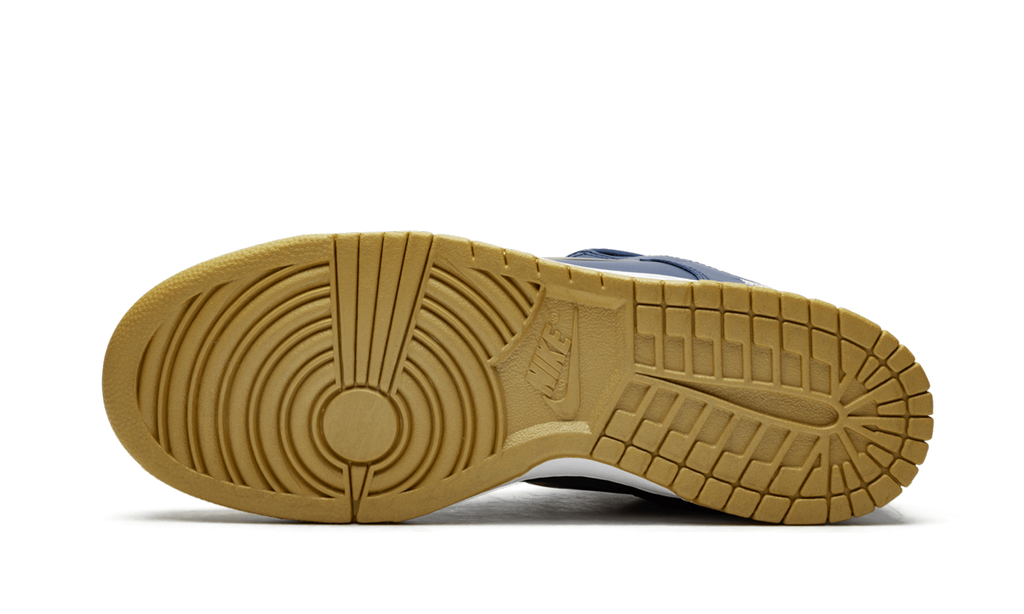 SB Dunk Low "Supreme - Jewel Swoosh Gold/Navy" CK3480 700