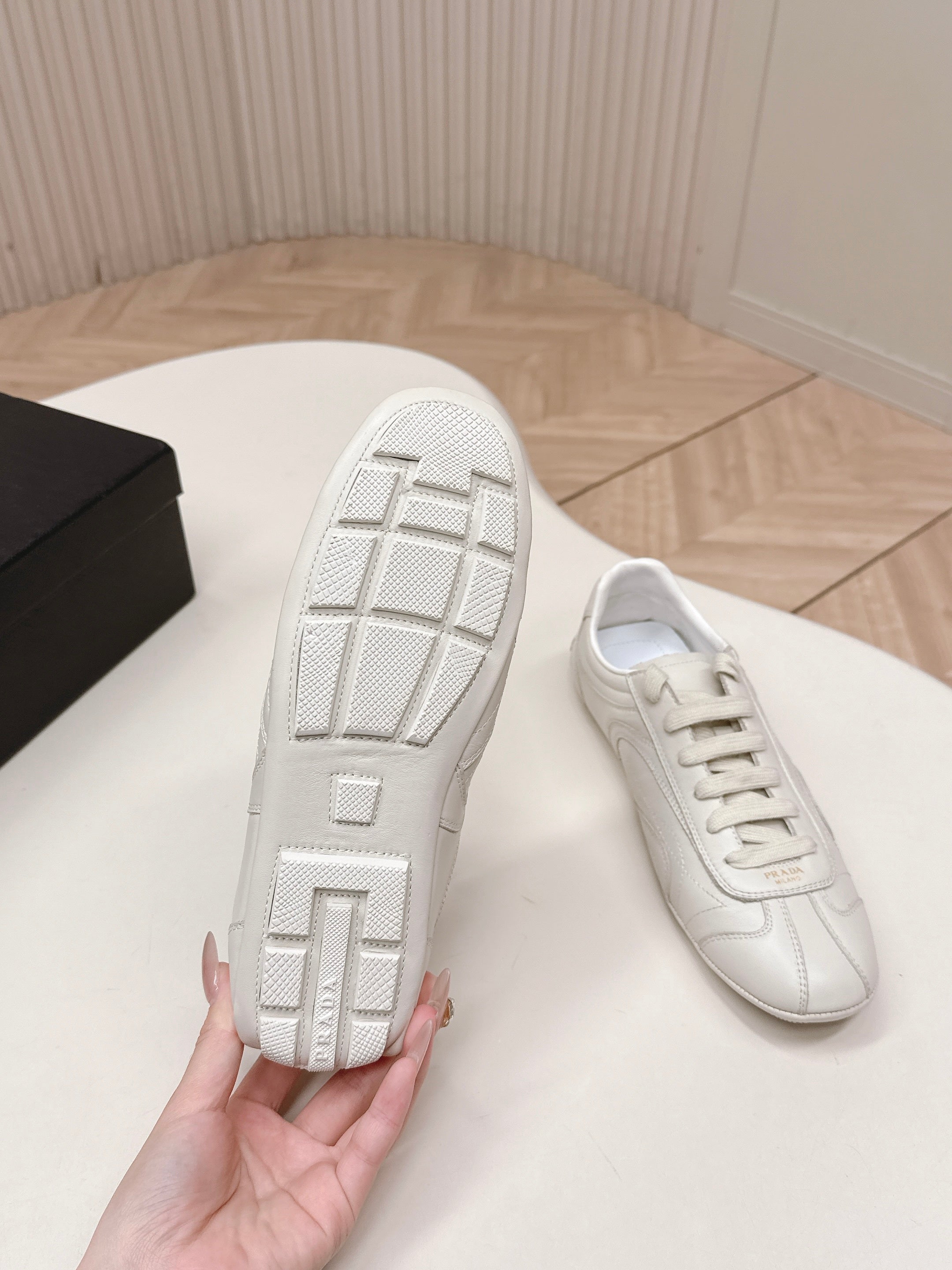 Prada 26ss German Training Off White Leather 644221