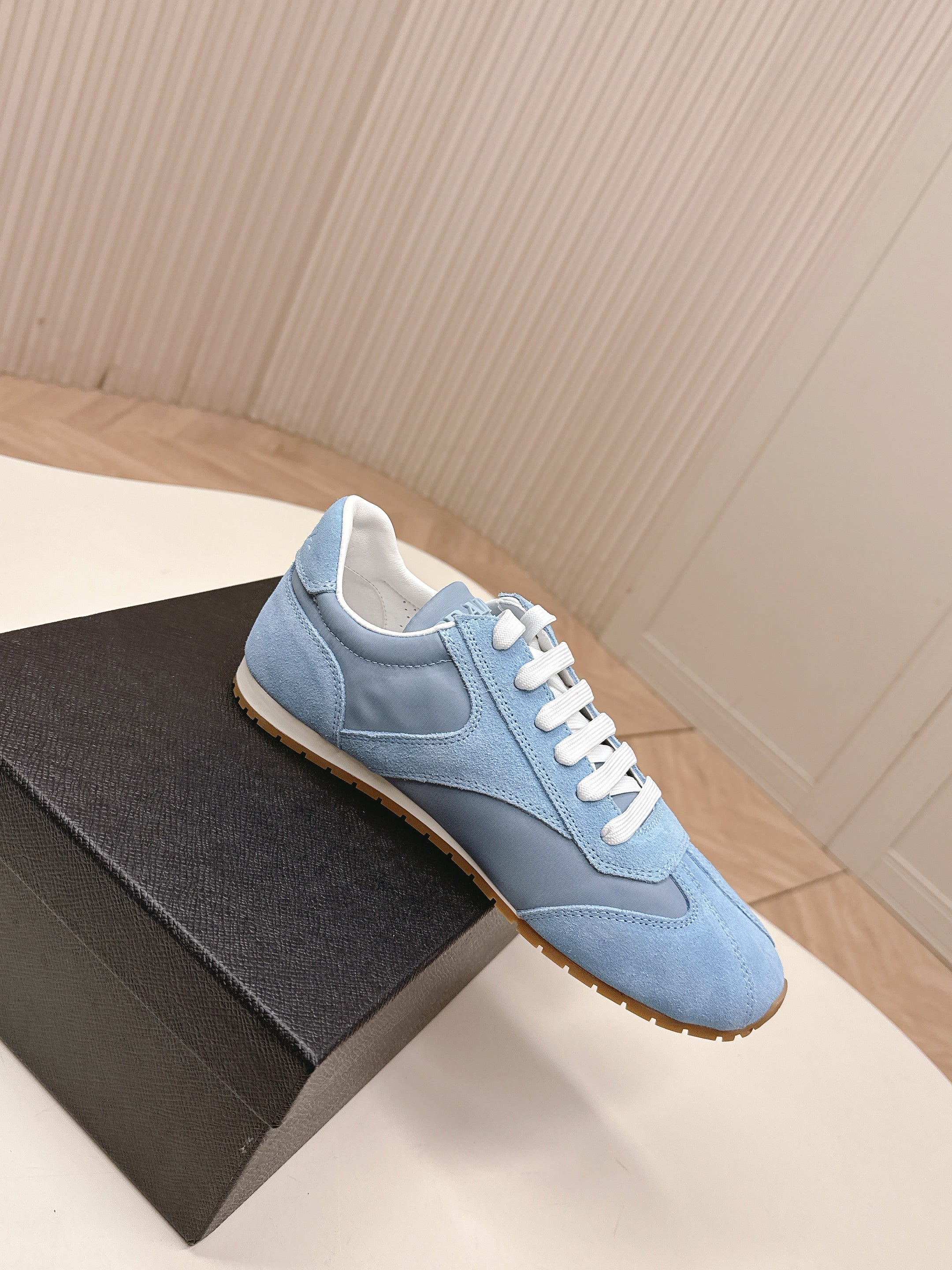 Prada 26ss German Training Light Blue Suede Leather 644223